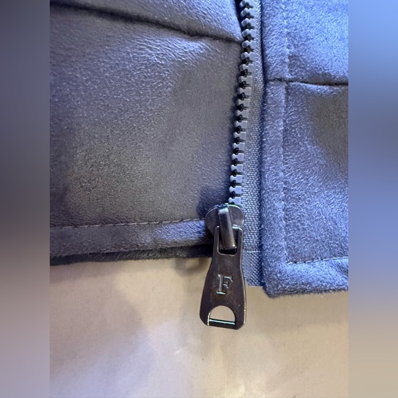 FERRARI F COLLECTIONS — MADE IN ITALY, FAUX LEATHER, SUEDE, GREY, LUXURY JACKET - Picture 11 of 16